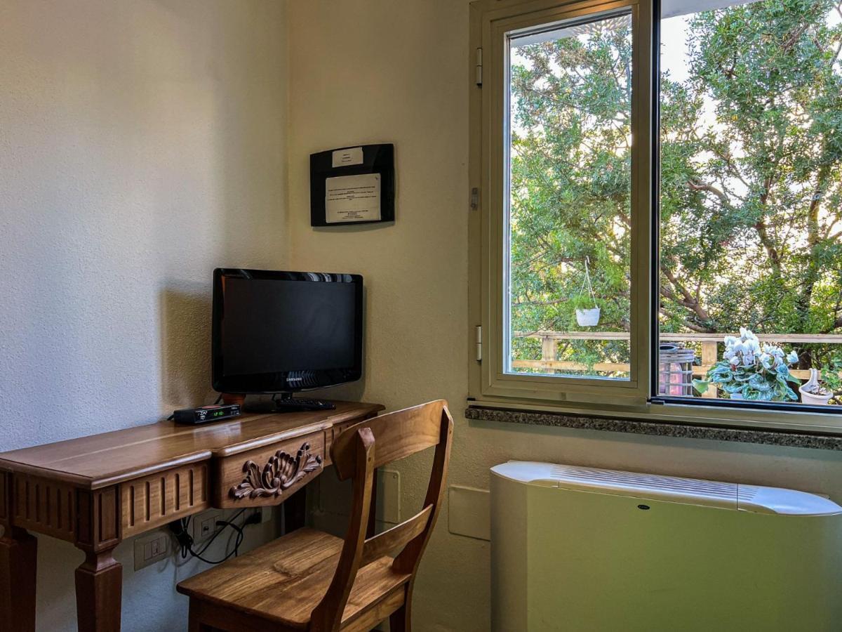 La Terrazza Guesthouse Olbia Ngoại thất bức ảnh