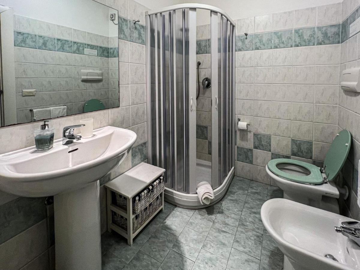 La Terrazza Guesthouse Olbia Ngoại thất bức ảnh