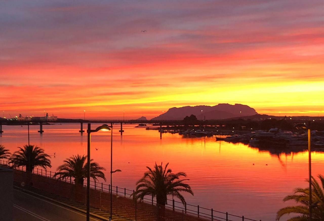 La Terrazza Guesthouse Olbia Ngoại thất bức ảnh